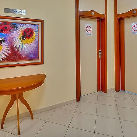 Hotel Niski Cvet Luaran gambar