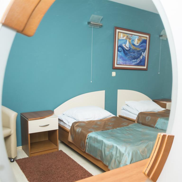 Hotel Niski Cvet Luaran gambar